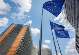 Κομισιόν: Μερική έγκριση στο πέμπτο αίτη