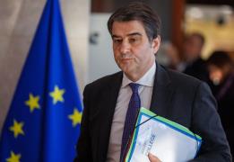 Αντιδράσεις στο ΕΚ για συμμετοχή Επιτρόπ