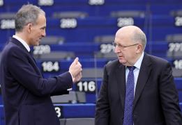 بروكسل تشيد باستعدادات نيقوسيا للانتهاء 