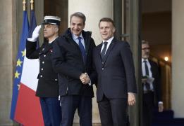 Mitsotakis and Macron discuss situation 