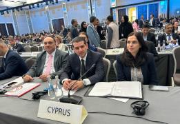 وزير الطاقة يعرض إجراءات الطاقة المتجددة