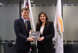 وزيرة الدولة للشحن تختتم زيارة عمل في لن