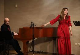 Οι Μουσικές Ιστορίες "Γυναίκα" παρουσιάσ