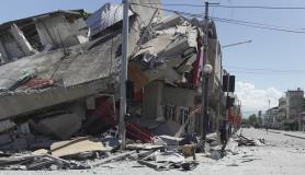 Σεισμός 7.8 Ρίχτερ έπληξε τις Φιλιππίνες