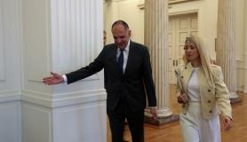 Η ΠτΒ συναντάται με τον ΥΠΕΞ της Ελλάδας