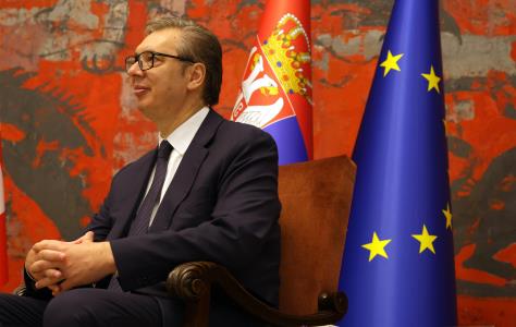 Η ΕΕ παγώνει κεφάλαια προς Σερβία λόγω α