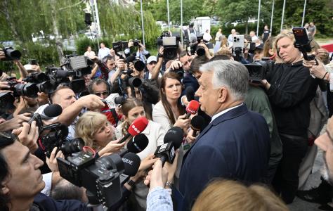 Ο Όρμπαν επανεξελέγη Πρόεδρος του κόμματ