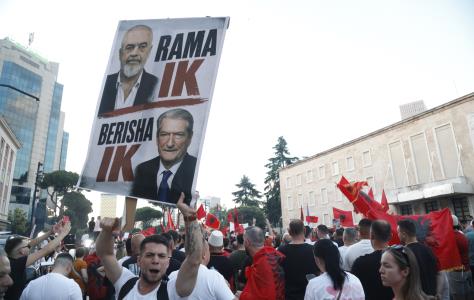 Βίαιες συγκρούσεις στην Αλβανία για το θ