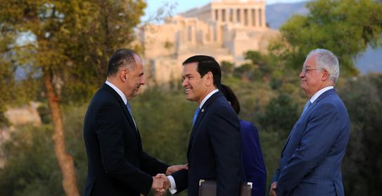 Η επίσκεψη Ρούμπιο αναδεικνύει τη γεωστρ