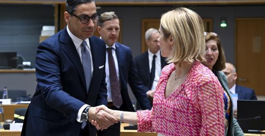 Κοινές συνομιλίες Κάλλας-Κόμπου με Υπουρ