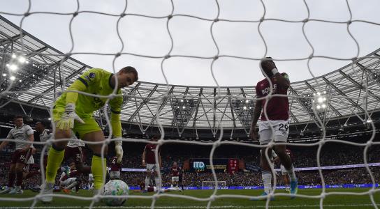 Κορυφώνεται η αγωνία στην Premier League