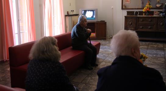 Για καθυστερήσεις στην εξέταση αιτήσεων 