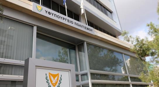 Ουδεμία εμπλοκή του στην έκθεση στο NiMA