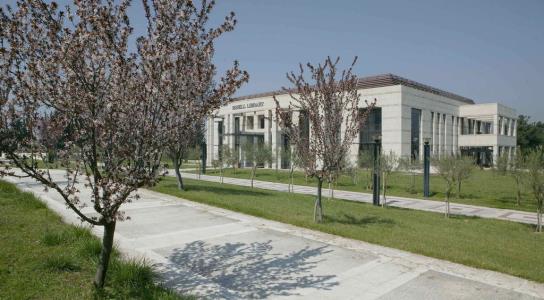 Πέντε υποτροφίες του ΥΠΑΝ σε μαθητές που