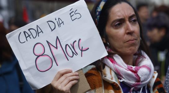 Αξιοπρεπή αμοιβή για την εργασία των γυν