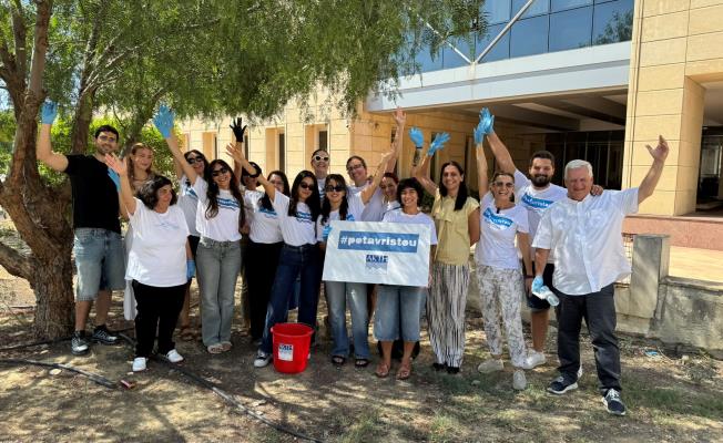 Μάζεψαν 18 κιλά σκουπίδια σε μόλις 20 λε
