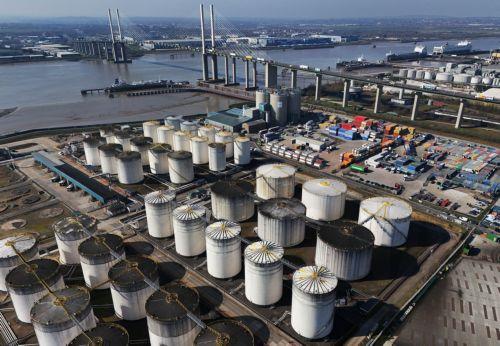 Η Κίνα προτρέπει όλες τις πλευρές να διασφαλίσουν σταθερή προμήθεια πετρελαίου