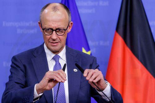 Εξοργισμένοι οι Ευρωπαίοι με Όρμπαν για τη στάση του στο Ουκρανικό, λέει ο Μερτς