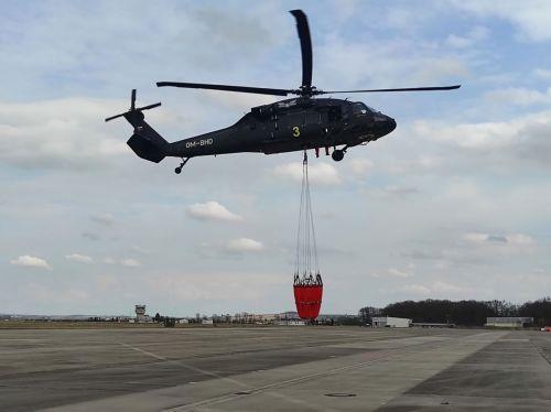 Defence Ministry signs lease for four Black Hawk firefighting helicopters ahead of fire season