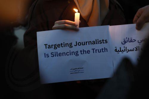 Κηδεία κοντά στη Βηρυτό για δημοσιογράφους που σκοτώθηκαν σε ισραηλινό πλήγμα