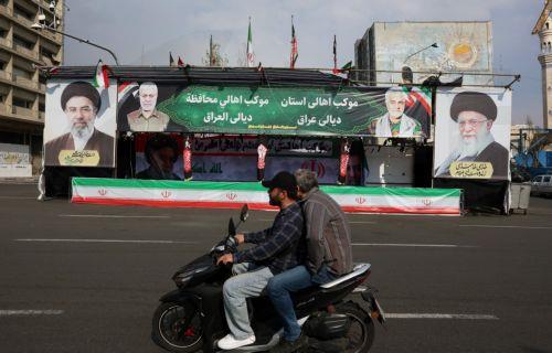 Λαμβάνει μέσω φίλων μηνύματα από τον Στιβ Γουίτκοφ, λέει ο Ιρανός ΥΠΕΞ