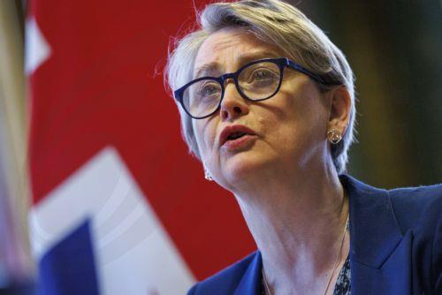 Στρατιωτική σύσκεψη για τα Στενά του Ορμούζ φιλοξενεί η Βρετανία