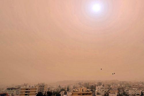 African dust to subside gradually until Saturday evening
