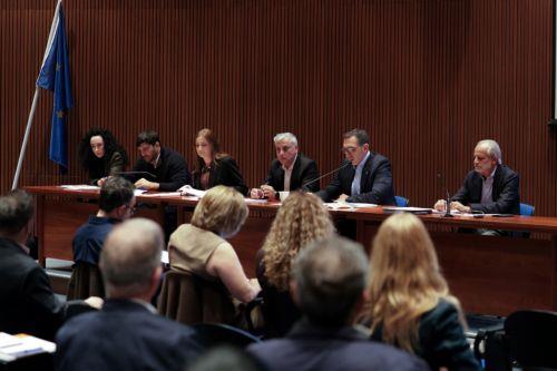 Κοινός στόχος η ανταπόκριση στις ανάγκες πολιτών, είπε ο ΥΠΕΣ στον διάλογο με ΠΣΣΕ