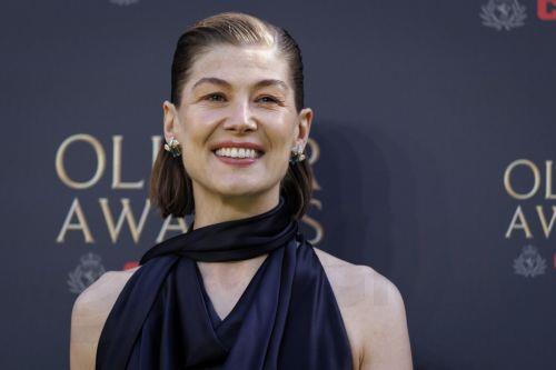 Το «Paddington The Musical» κυριάρχησε στα βραβεία Olivier 2026