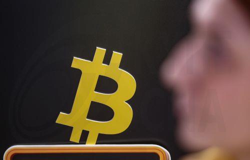 Το Bitcoin ανακάμπτει, οι μετοχές παγκοσμίως ανακτούν απώλειες