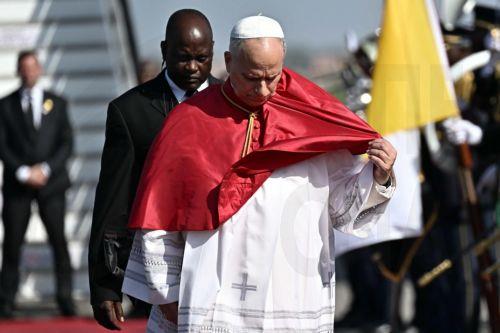 «Δεν με ενδιαφέρει να μπω σε αντιπαράθεση με τον Τραμπ», λέει ο Πάπας Λέων