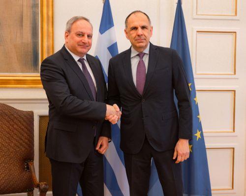 Το Κυπριακό στο επίκεντρο της συνάντησης Στεφάνου - Γεραπετρίτη