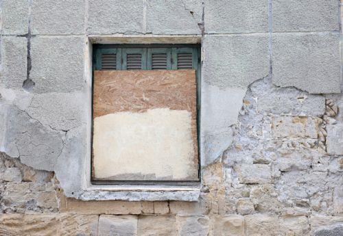 Ενέργειες ΕΟΑ Λάρνακας για αντιμετώπιση επικίνδυνων οικοδομών