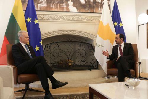 قبرص وليتوانيا تؤكدان توسيع التعاون والتنسيق داخل الاتحاد الأوروبي