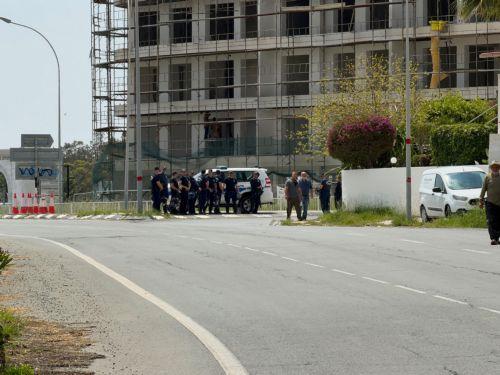 Παραμένει κλειστός ο κυκλικός κόμβος Ριζοελιάς εν μέσω κινητοποιήσεων των κτηνοτρόφων