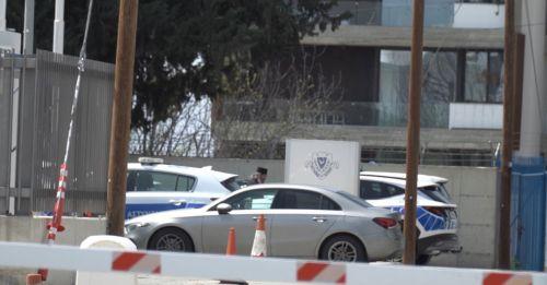 Επιβεβαιώνουν επεισόδιο αλλά διαψεύδουν τα περί άσκησης βίας από Τυχικό οι δικηγόροι του