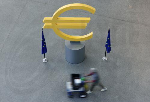 «Οριακή απόφαση» η διατήρηση των επιτοκίων τον Απρίλιο δείχνουν πρακτικά της ΕΚΤ
