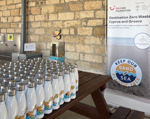 Ψύκτες νερού και παγούρια σε Δημοτικά σε Αμμόχωστο, Πάφο και Λεμεσό