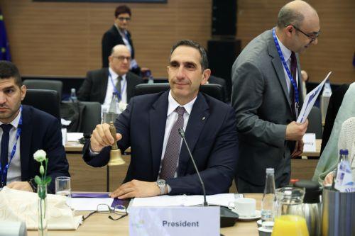 Οι επενδύσεις στην ΕΕ δεν ανταποκρίνονται στη ζήτηση είπε ο ΥΠΕΣ για στεγαστικό