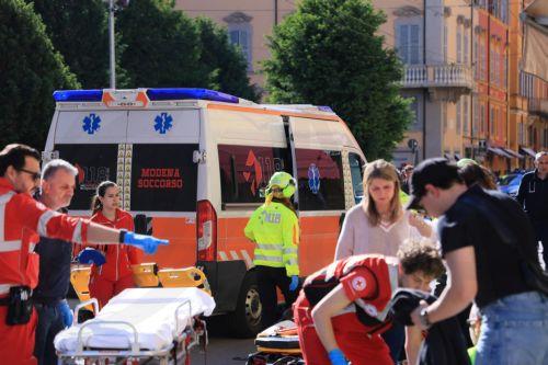 Αναβάλλεται η επίσκεψη Μελόνι, επιστρέφει στην Ιταλία μετά το σοβαρό περιστατικό στη Μόντενα