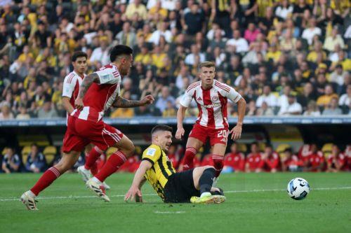 Στη 2η θέση και στα προκριματικά του Champions League ο Ολυμπιακός
