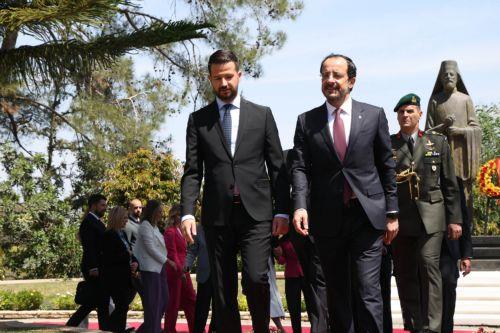 Σε εξέλιξη η συνάντηση ΠτΔ με Πρόεδρο Μαυροβουνίου