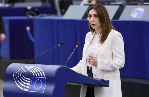 Χρειάζεται ενίσχυση ΕΕ απέναντι στις απειλές ΤΝ στην κυβερνοασφάλεια, λέει η Μ.Ραουνά