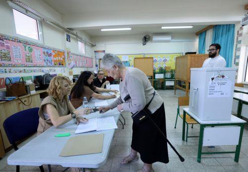 Γενικός Έφορος: Στο 12,8% η προσέλευση μέχρι τις 10 π.μ., αυξημένη σε σχέση με το 2021