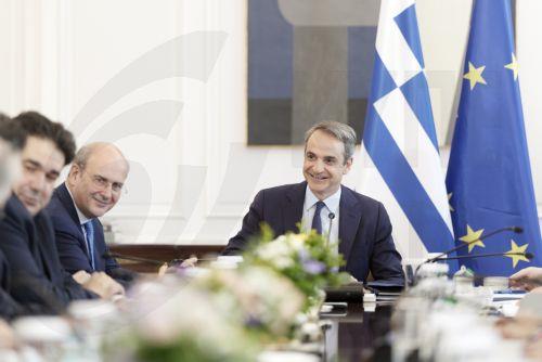 Μίνι ανασχηματισμός στην ελληνική Κυβέρνηση