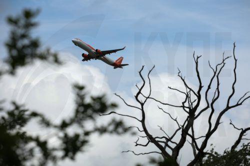 Commission launches infringement proceedings against Cyprus and 12 other countries over aviation fuel rules