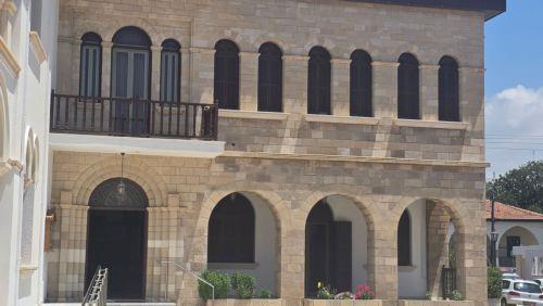 Αποχώρησε από τη Μητρόπολη Πάφου ο Τυχικός