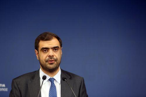 Atinadan Dendias’ın uçağına yönelik tacize sert kınama