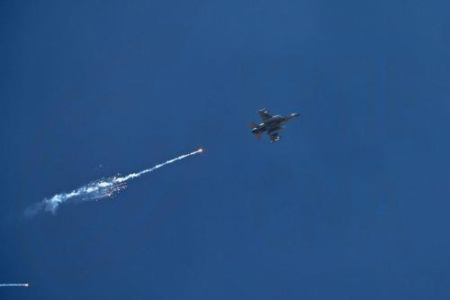 Tρεις νεκροί στις ισραηλινές επιδρομές στα νότια προάστια της Βηρυτού
