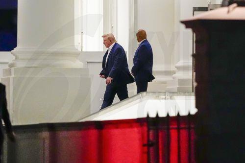 Τραμπ, Βανς και Γκαλιμπάφ υπέγραψαν ηλεκτρονικά συμφωνία, λέει Αμερικανός αξιωματούχος